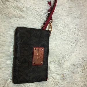 Micheal Kors small wristlet